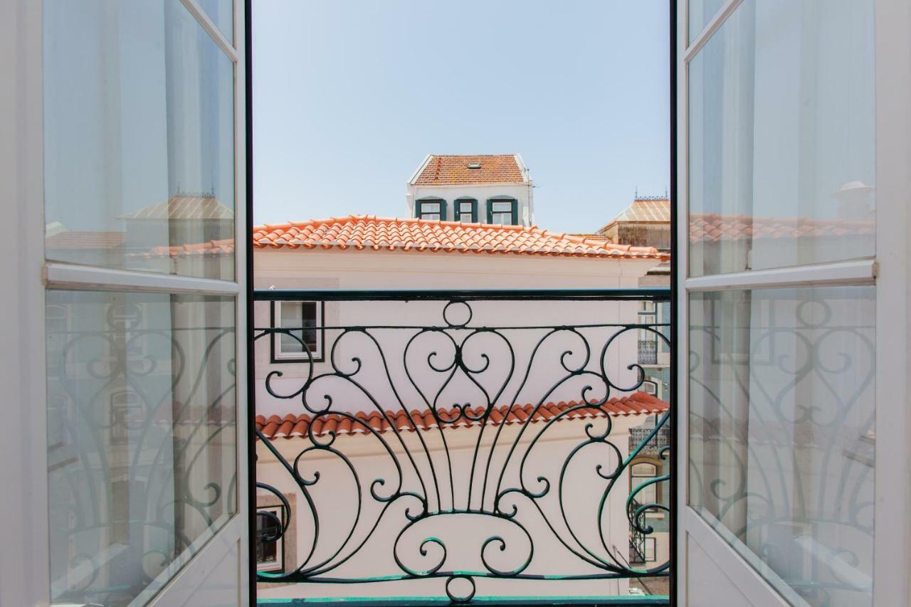 Apartment Alfama Sunny & Typical Apartment, By Timecooler *