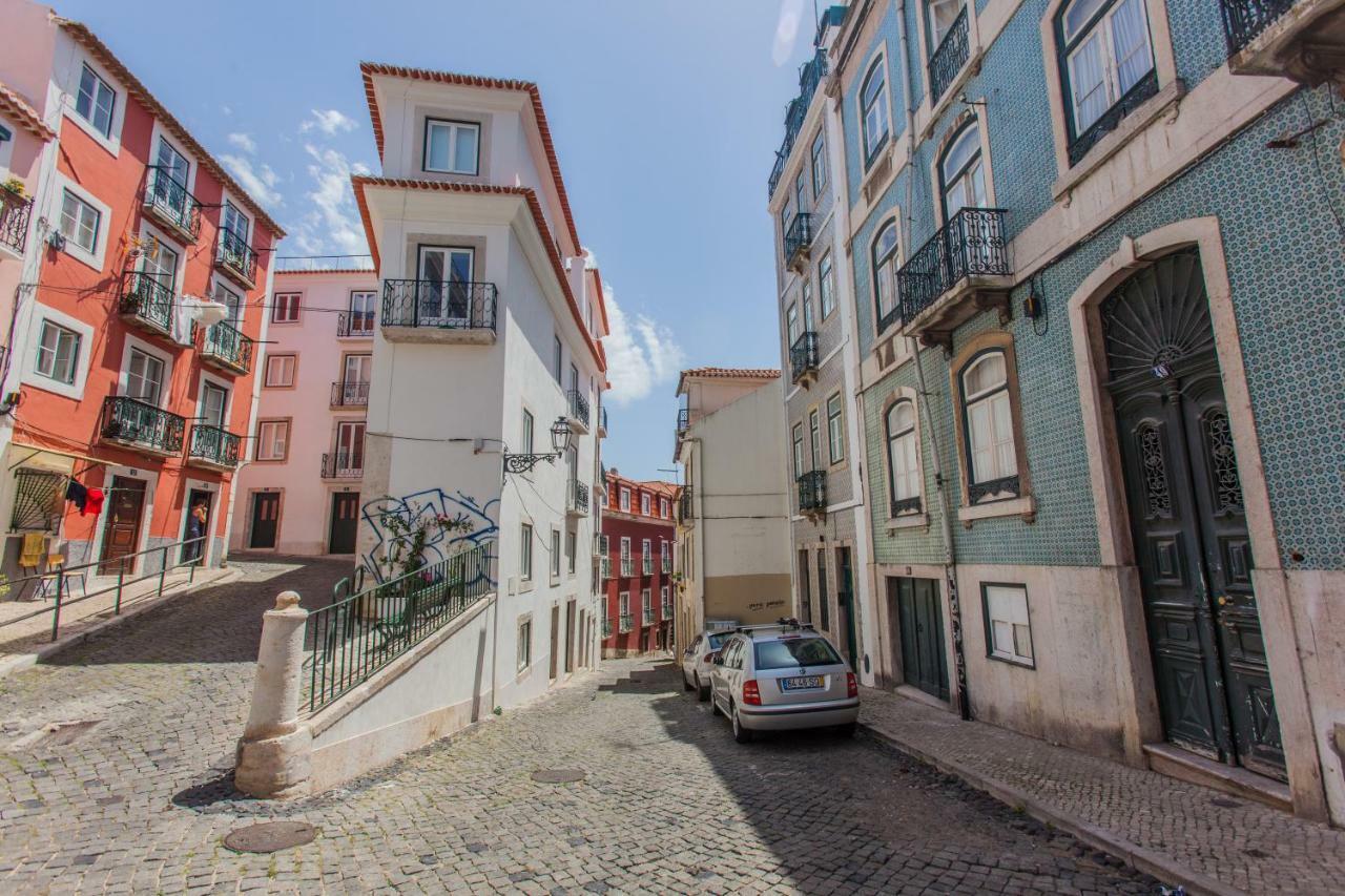 Alfama Sunny & Typical Apartment, By Timecooler * Lisbon