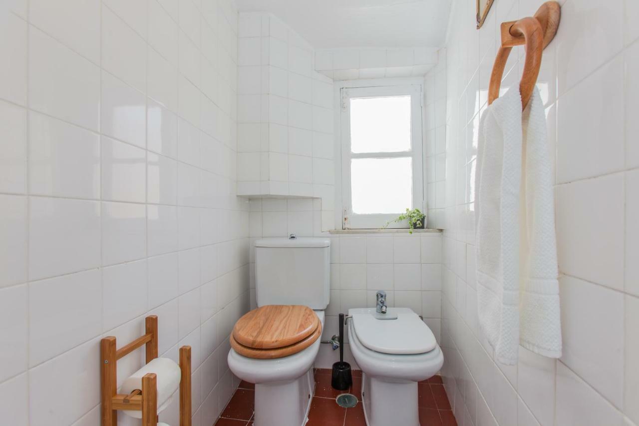 Alfama Sunny & Typical Apartment, By Timecooler Apartment *
