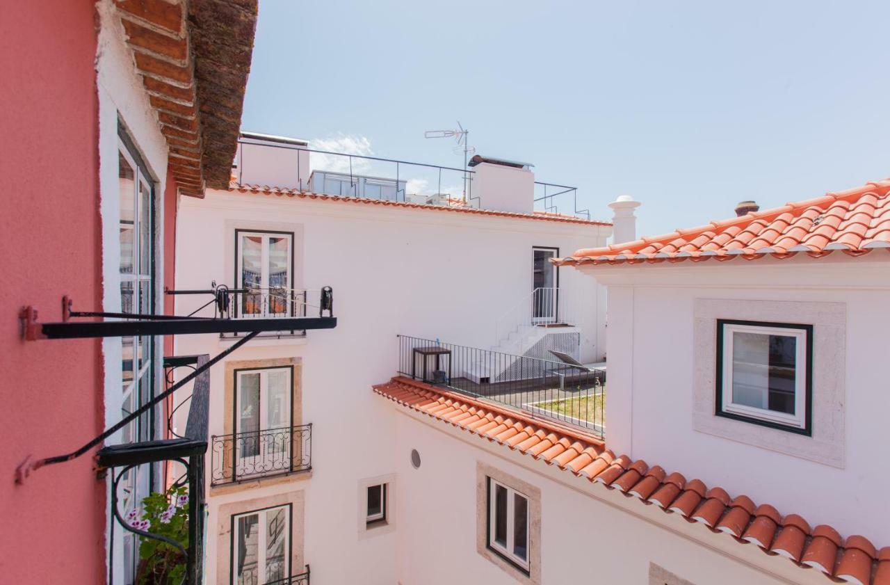 Alfama Sunny & Typical Apartment, By Timecooler * Lisbon